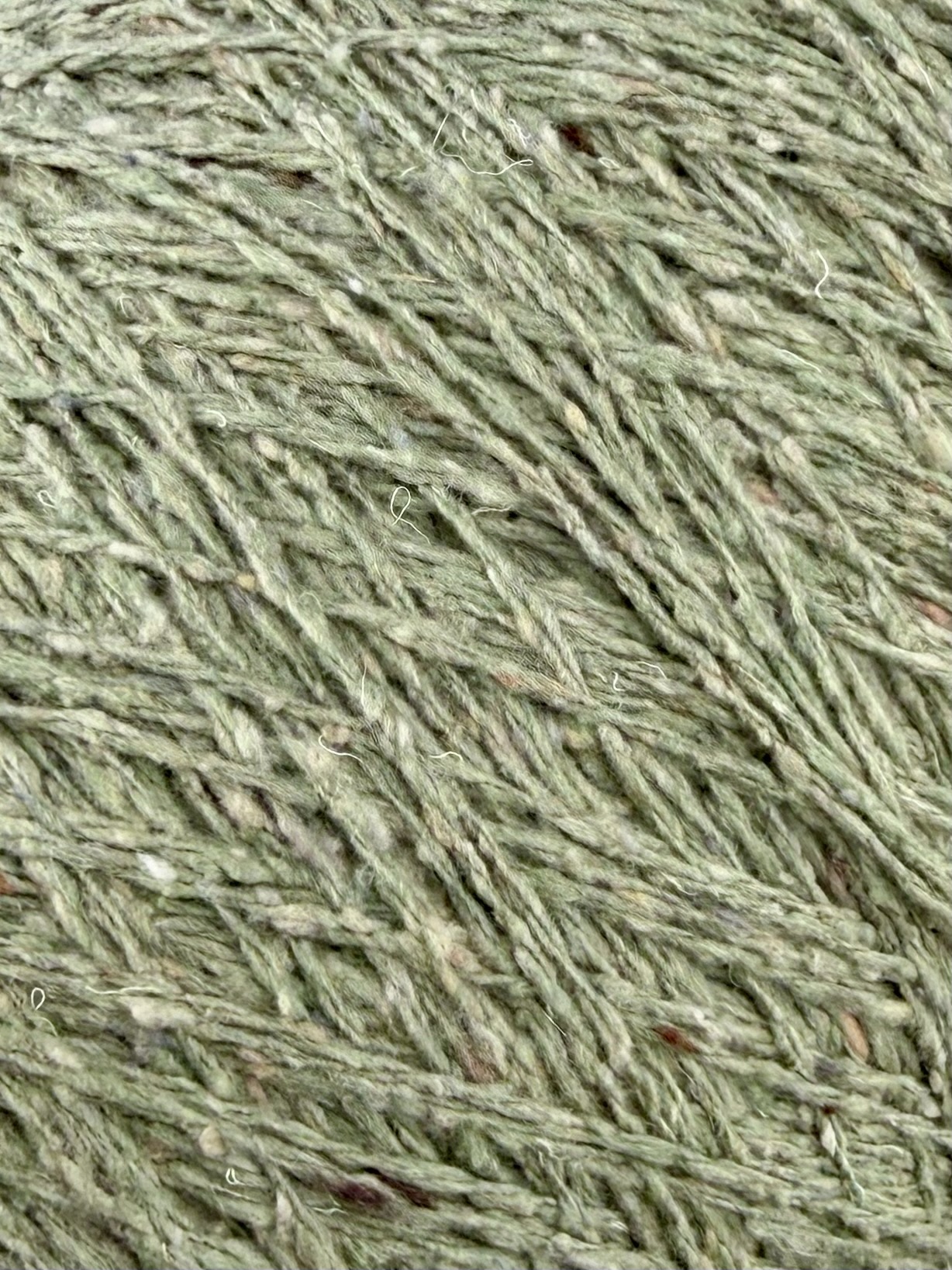 The Royal Collection Tweed Nm 2/6000 aus Kaschmir, Wolle und Seide col. Salbeigrün foto 4